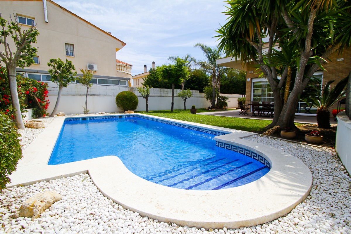 Villa by the sea  on the Costa Dorada, in Spain