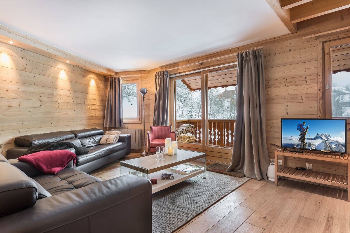 Apartment by the slope at the ski resorts, in France