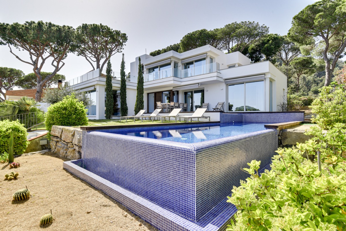 Villa by the sea on the Costa Brava, in Spain