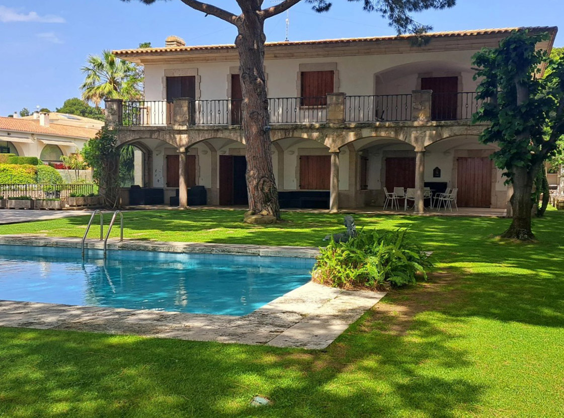 Villa by the sea on the Costa Brava, in Spain