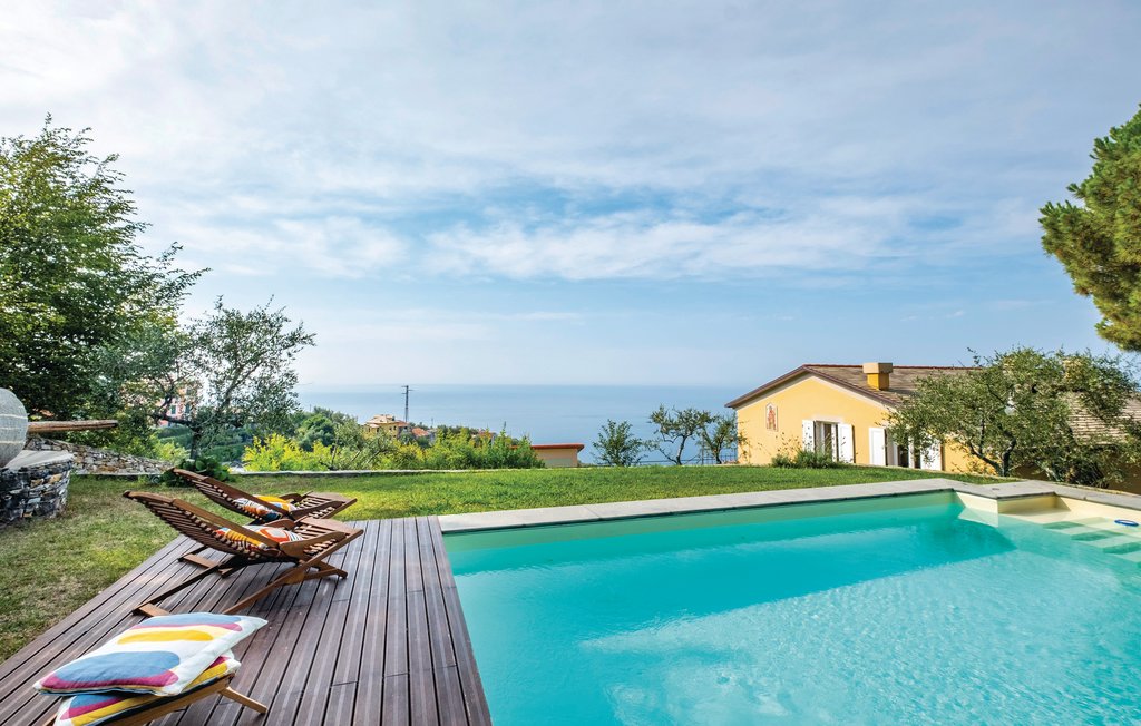 ������������ in Italy: villa, house in Liguria �9418